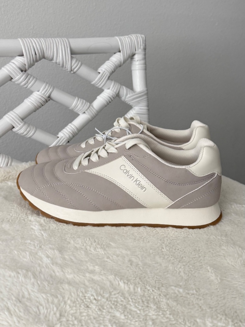 Calvin Klein Women's Koccallena-R Shoes Sneakers Lace-Up Gray White Size 11 M